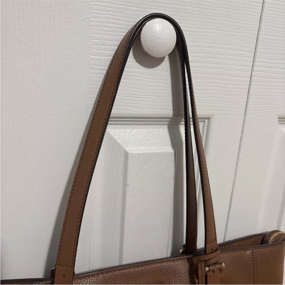 Michael Kors Aria Large Pebbled Tan Leather Tote - Picture 3 of 13